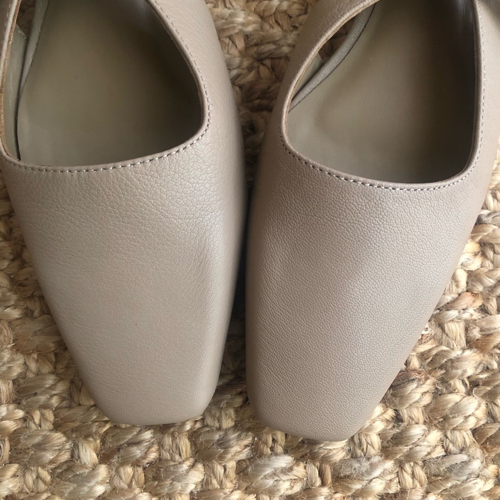 New: rag & bone Astra Slingback Flat. Leather Mary Jane. Warm Taupe. Size 41